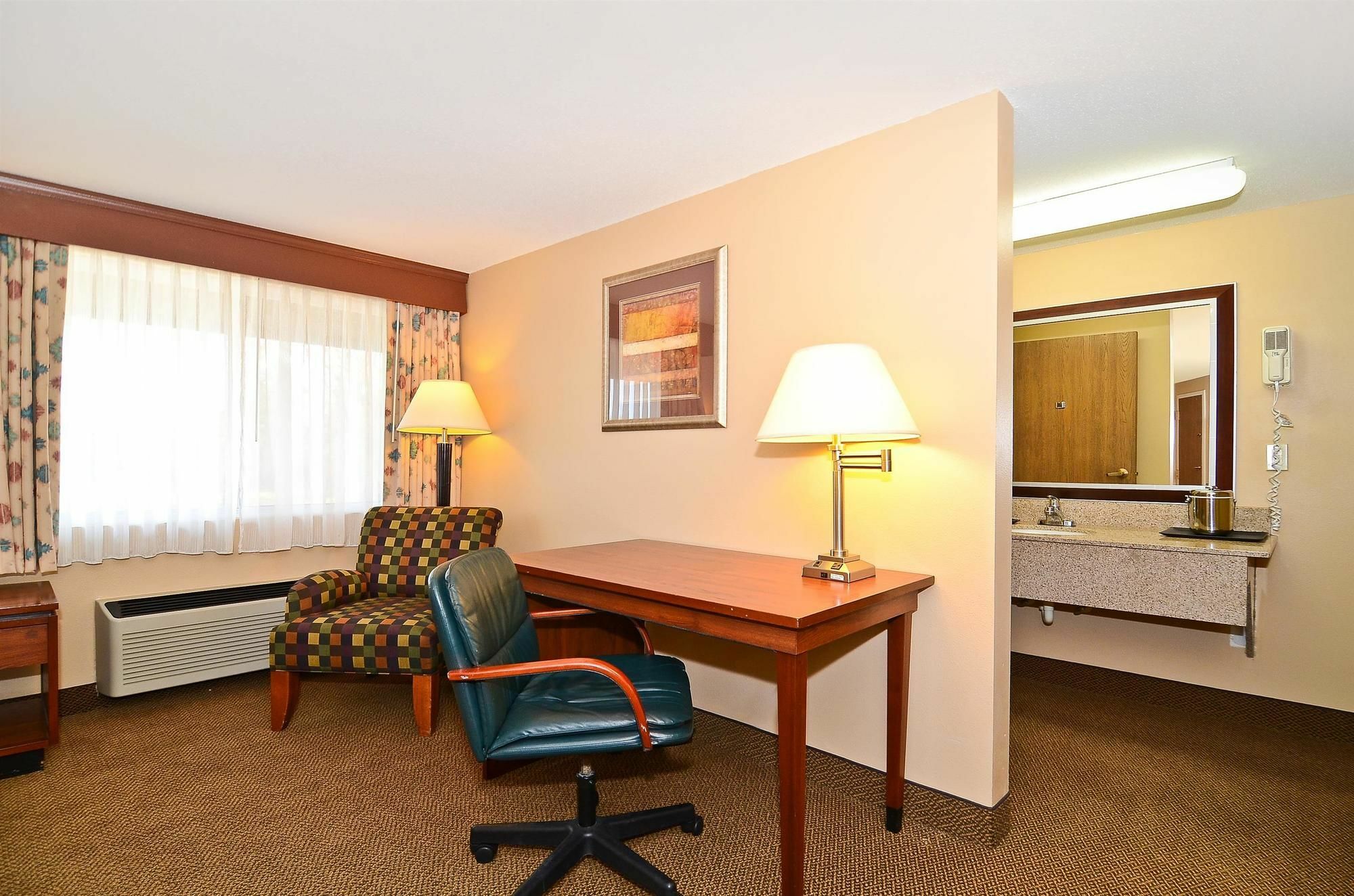 Surestay Plus Hotel By Best Western Black River Falls Eksteriør billede