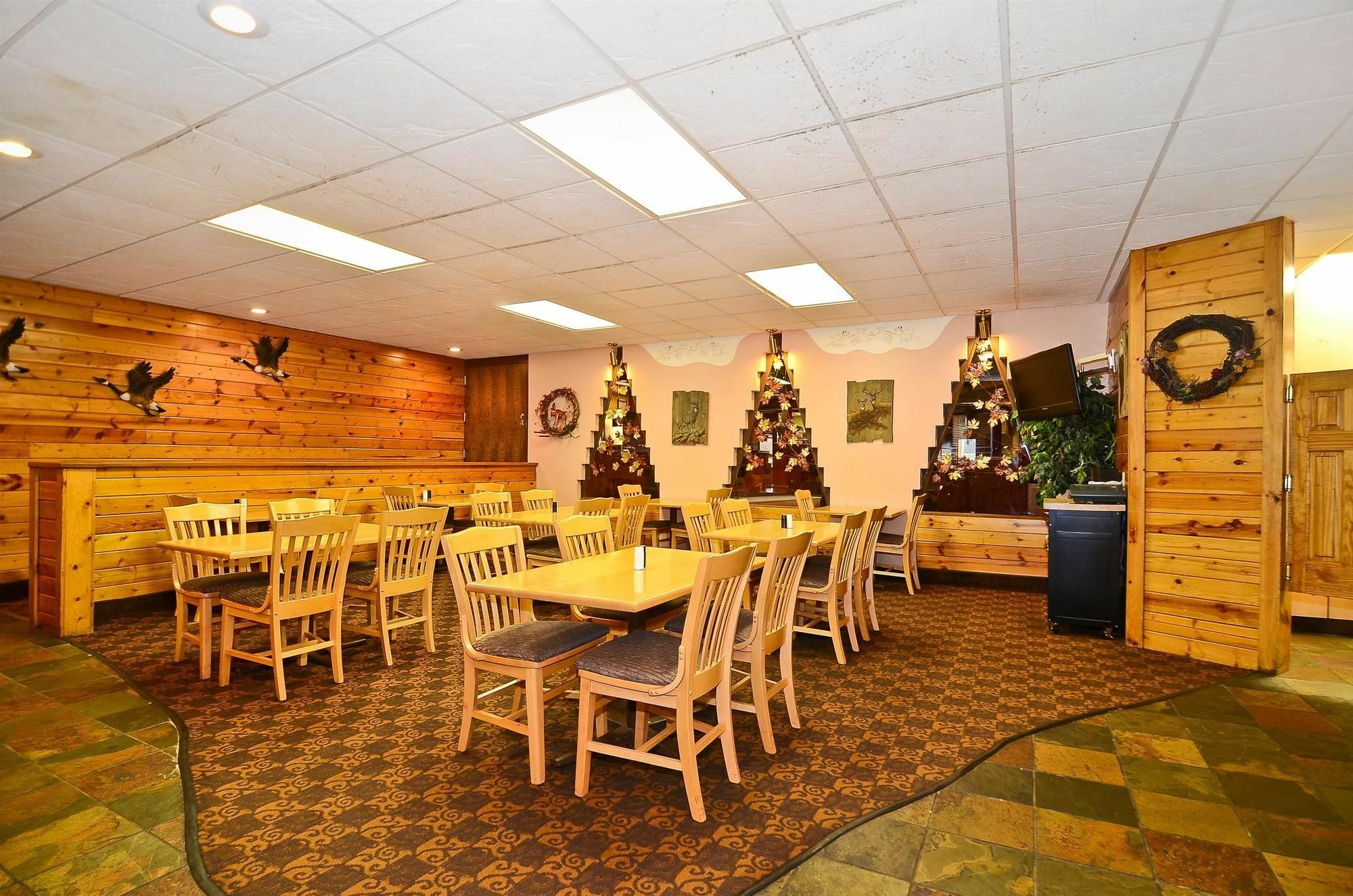 Surestay Plus Hotel By Best Western Black River Falls Eksteriør billede